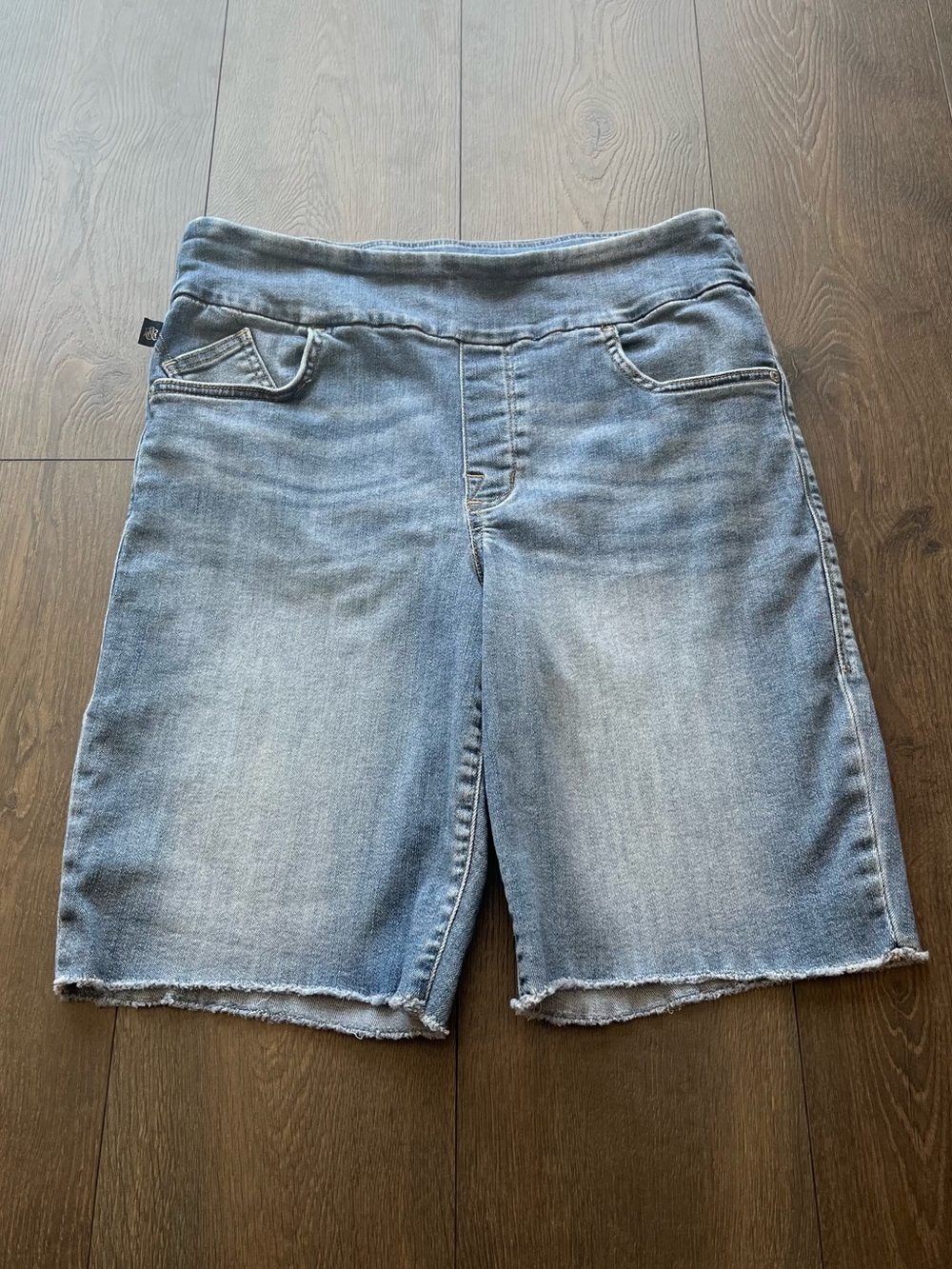 Rock & Republic Denim Slimming Bermuda Shorts